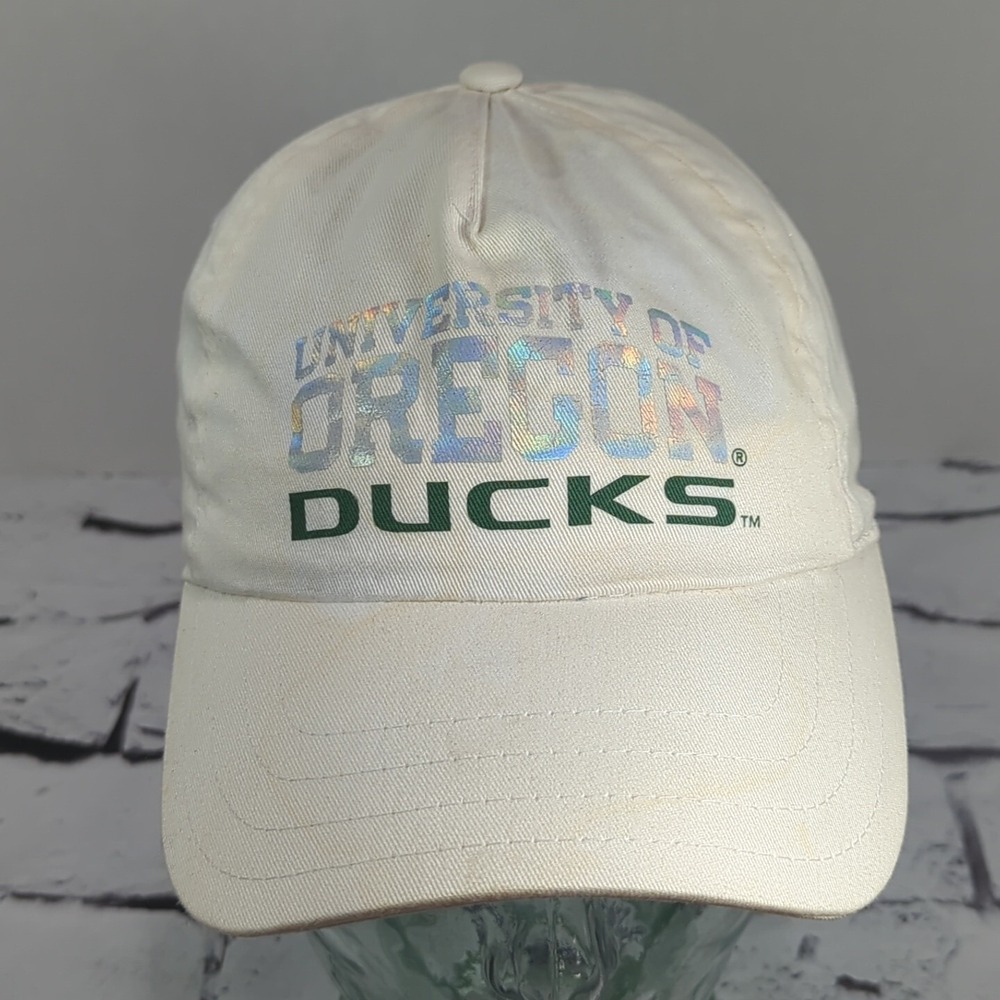 Nike University Of Oregon Ducks White Adjustable Ball Cap